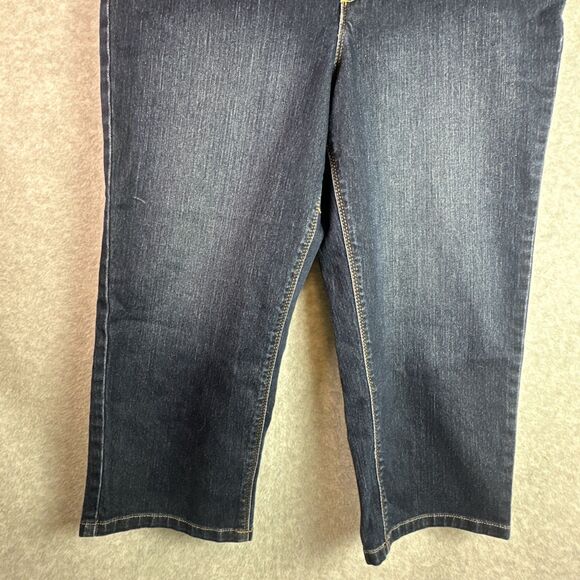 CATO Capri Pants Jeans Women’s Sz 14 Denim Dark Blue Embroidered Pockets Cropped - Picture 5 of 9